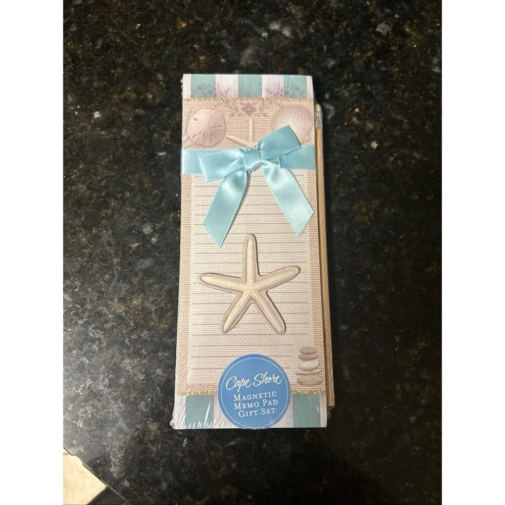 NWT Cape Shore Magnetic Memo Pad and Pencil set